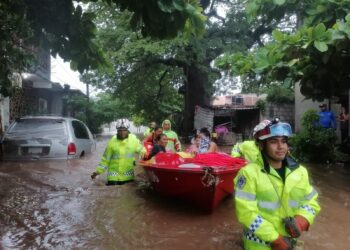 Primeros daños de la Depresión Tropical 11-E en Oaxaca
