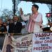 “¡Presidente, presidente!”, gritan mexicanos a Noroña en EU