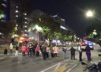 Reporte vecinal Cuauhtémoc: cortes en el suministro eléctrico y obstrucciones en banquetas