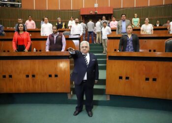 Gustavo Alarcón Herrera asume la alcaldía de Chilpancingo