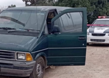 Camioneta donde viajaba el exalcalde de Zapotlán y su esposa