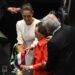 Ifigenia Martínez cumple el sueño de entregar la banda presidencial a una mujer