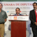 José Alejandro López Sánchez, diputado del PT, con docentes de la DGETI y DGETA