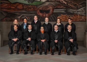 Ministros de la SCJN. Ocho ministros presentan su renuncia