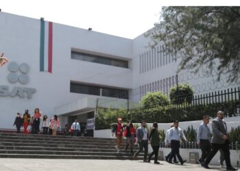 SAT se queda corto en meta de recaudación en enero-septiembre