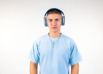 Alex Ponce, el fenómeno musical de Ecuador de TikTok, colabora con Juanes