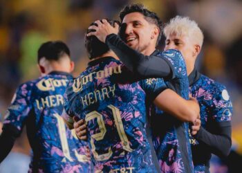 América