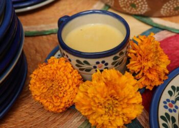 Atole de cempasúchil