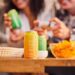En el mundo Generación Z y Millennials consumen menos alcohol