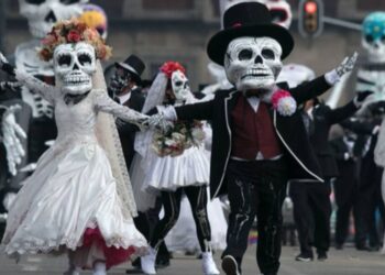 Día de Muertos: Desfile del Día de Muertos y la Megaofrenda en el Centro Histórico