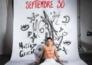 Matías Gruener se lanza como cantante profesional con "Septiembre 30"