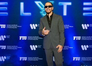 Yandel brilló junto a la Orquesta Sinfonica de la Universidad Internacional de Florida