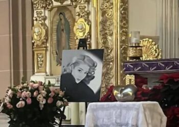 Celebran misa de nueve días de Silvia Pinal | AMEXI/FOTO: RRSS