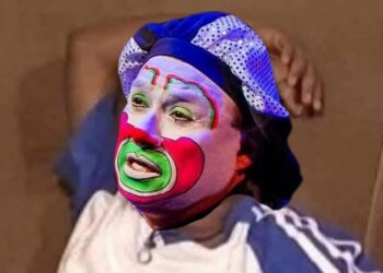 Esposa de comediante “Brincos Dieras” sufre fuerte agresión en la Arena Monterrey