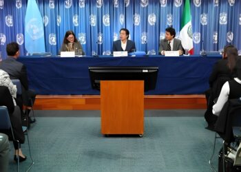 Mario Delgado en al diálogo Inteligencia artificial y educación: preservar la autonomía en un mundo automatizado, organizado por la UNESCO.