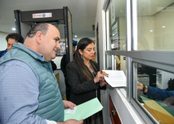 El PAN de la Ciudad de México presentó denuncia administrativa contra los exalcaldes de Miguel Hidalgo y Xochimilco de Morena, Víctor Hugo Romo y José Carlos Acosta, por presunto desfalco al erario público.