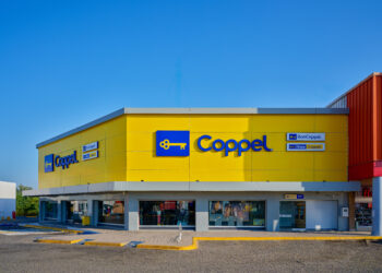 Grupo Coppel paga 50% de colegiaturas a colaboradores, da kit de útiles escolares y cuenta con salas de lactancia