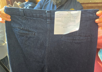 INAH entrega uniformes con tallas desproporcionadas; trabajadores se inconforman
