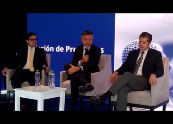 Mike Vivas y Valney Suzuki, directivos de Novo Nordisk México. Nuevo fármaco para tratar sobrepeso y obesidad.