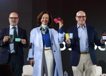 Santander destaca potencial de crecimiento de México; invertirá dos mil mdd