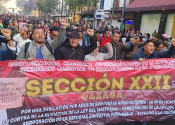 Siguen las jornadas de lucha de la CNTE contra la reforma a la Ley del ISSTE.
