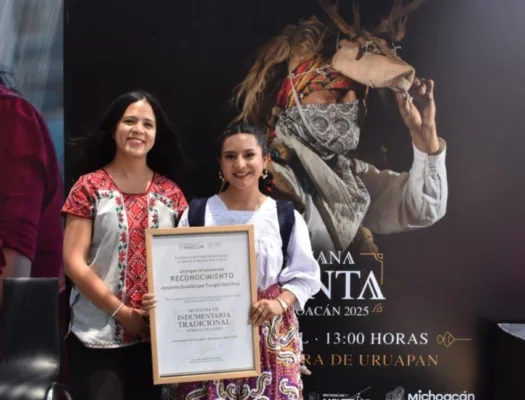 Jovanna Tungüi es historiadora, promotora y gestora cultural. Forma parte del Colectivo Juiaje Kurpintani A.C., especializado en la difusión del Patrimonio Cultural Inmaterial.