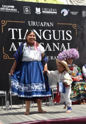 Muestra de Indumentaria Tradicional 2025