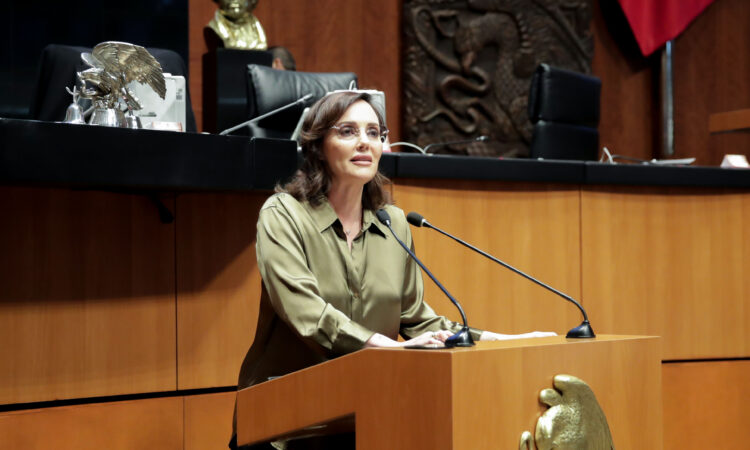 La aguerrida senadora Lilly Téllez hizo ver su suerte a los senadores Gerardo Fernández Noroña, y al coordinador de Morena, Adán Augusto.