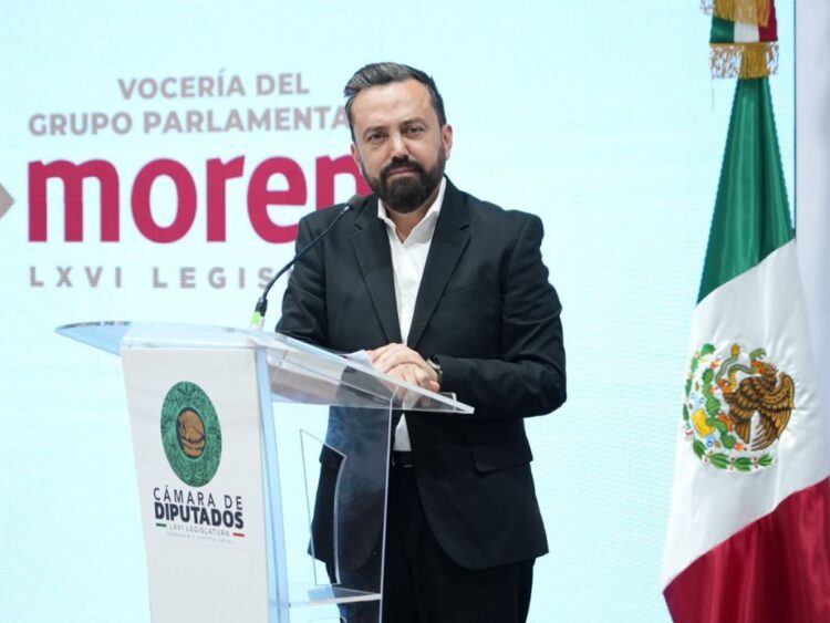 Arturo Ávila no descarta fuego amigo.