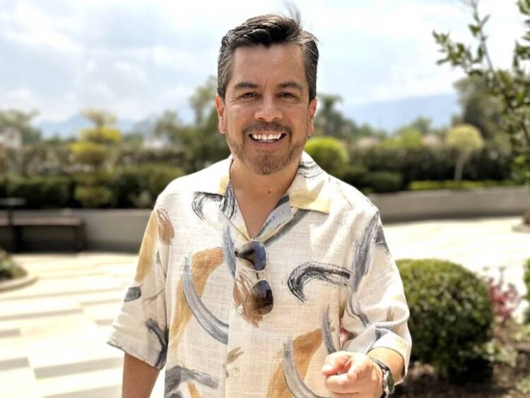 ¿Cómo está la salud de Carlos Espejel tras parálisis facial?