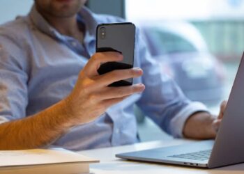 La presidenta Claudia Sheinbaum dijo que con el Registro Nacional de Usuarios de telefonía Móvil se combatirá al crimen organizado. 