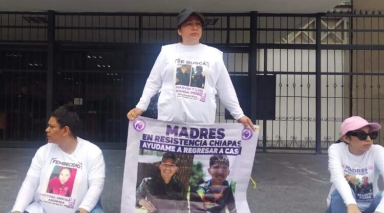 Colectiva Madres en Resistencia, claman por sus desaparecidos y sus víctimas de feminicidio en Tuxtla Gutiérrez.