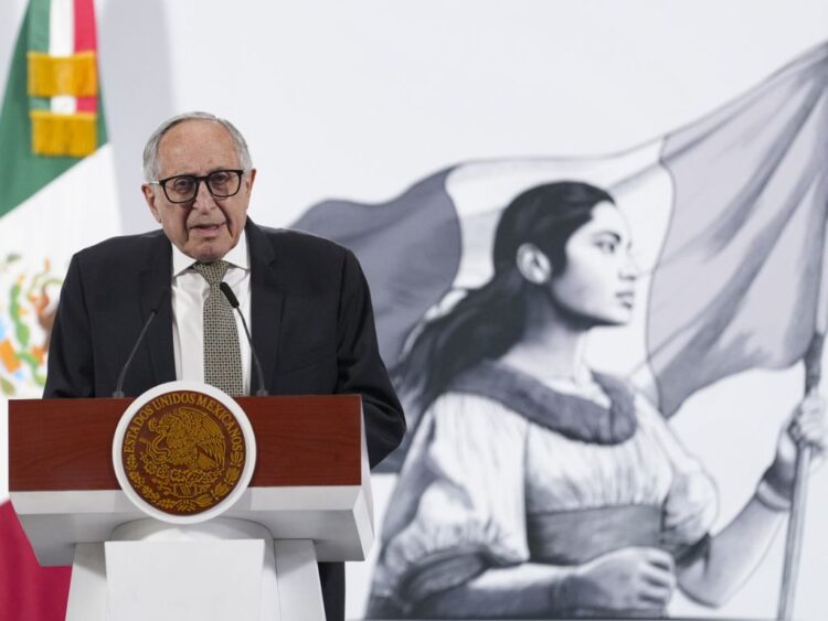 Nueva variante NB.1.8.1 de Covid-19 no ha llegado a México: David Kershenobich
