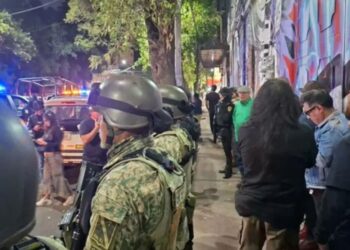 Desalojo en el Multiforo Alicia. Relevo de mandos tras el operativo.