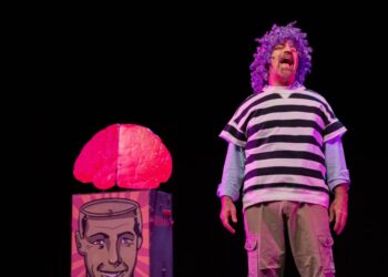 300 veces “D’Mente”: Ari Telch y su lucha en escena contra el estigma de la salud mental