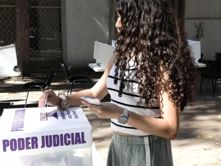 El INE notificó a la FISEL de dos quejas presentadas ante el organismo autónomo por la distribución de “acordeones”.