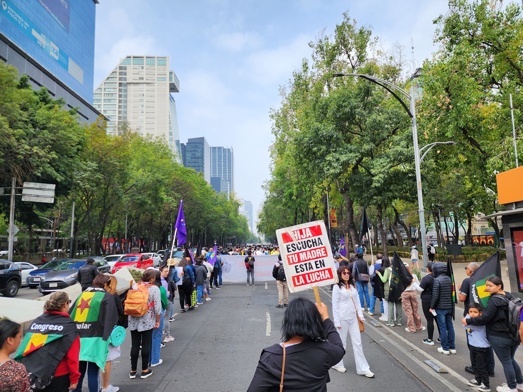 En el Paseo de la Reforma. AMEXI