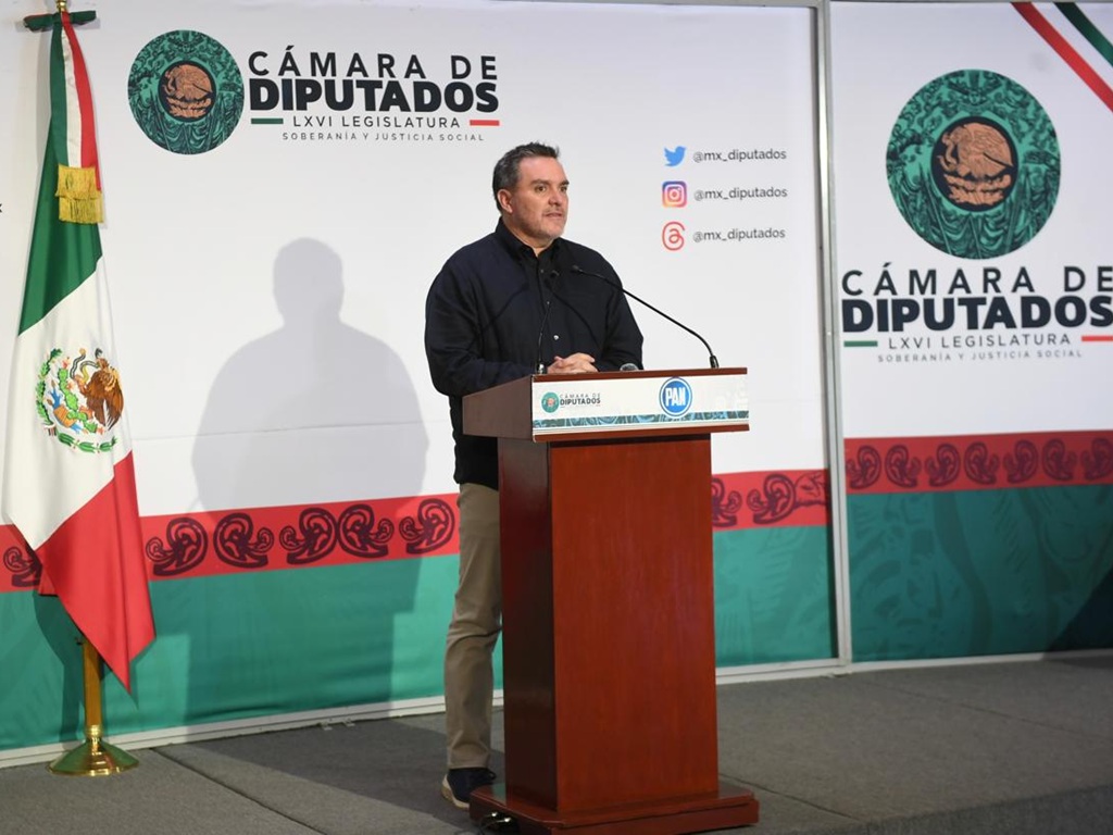 Federico Döring. No a la propuesta de Taibo II.