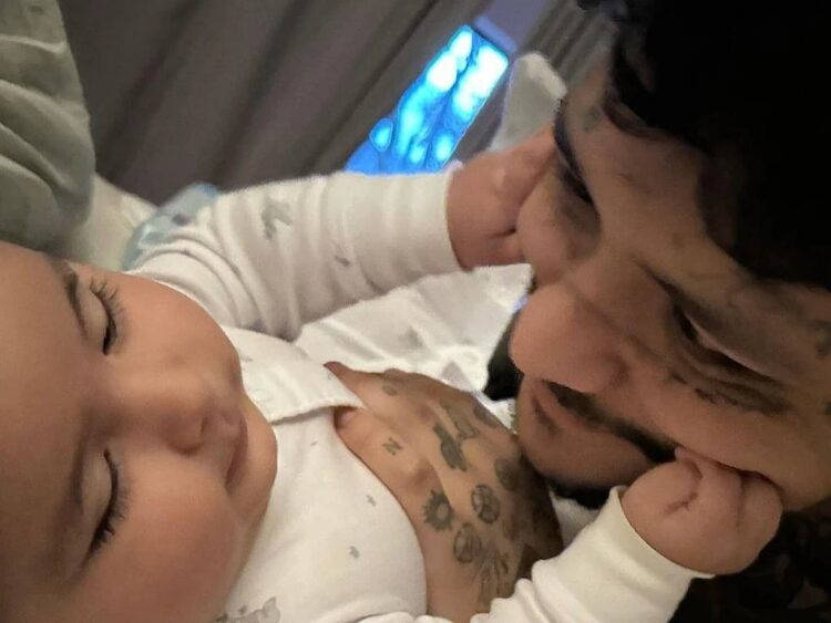 Christian Nodal habla como nunca de su hija Inti | AMEXI/FOTO: IG @cazzu