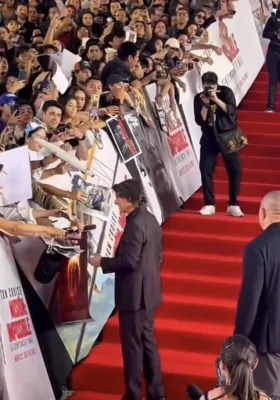 Tom Cruise visita CDMX para presentar la última entrega de “Misión Imposible”