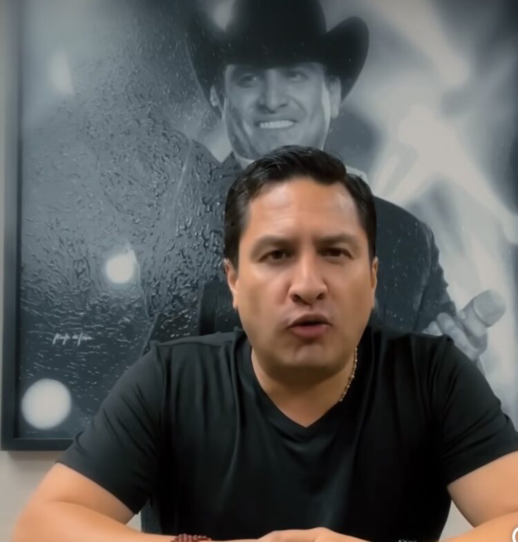 Julión Álvarez cancelan visa de trabajo en EU