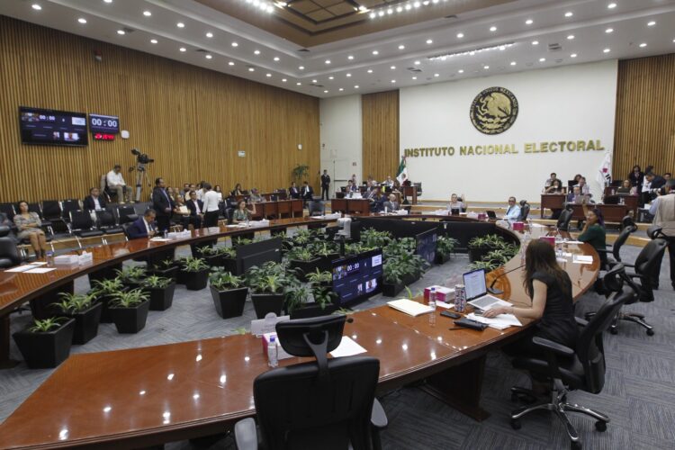El INE aclaró que no tiene atribuciones legales ni constitucionales para cancelar las candidaturas de 26 personas al Poder Judicial.