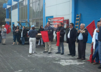 Trabjadores del SUTIN en una manifestación