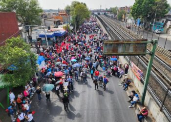 Sheinbaum cancela mesa y la CNTE se va al aeropuerto