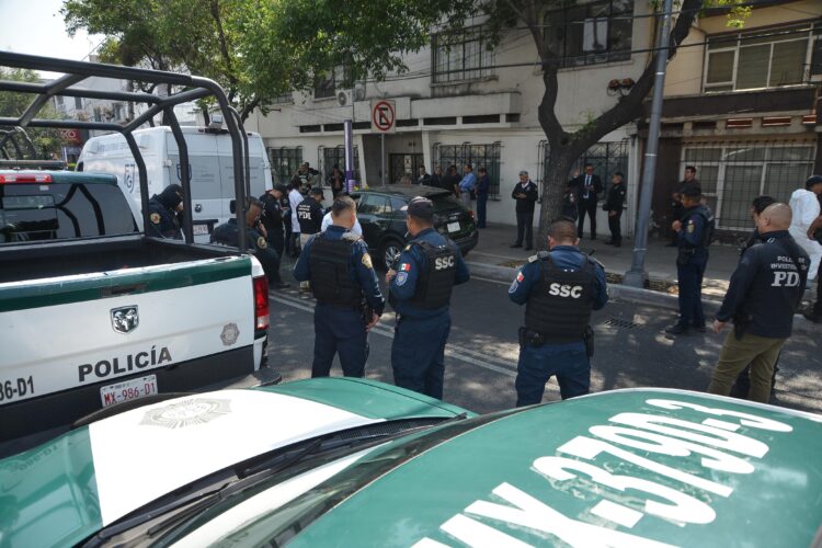 El asesino de Ximena Guzmán y José Muñoz esperó aproximadamente 20 minutos sentado junto a un poste en lo que llegaban sus víctimas.. AMEXI/Foto/La Isabel