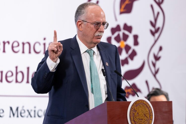 México y Estados Unidos fortalecen la lucha contra el gusano barrenador, indicó Julio Berdegué, titular de la Sader.