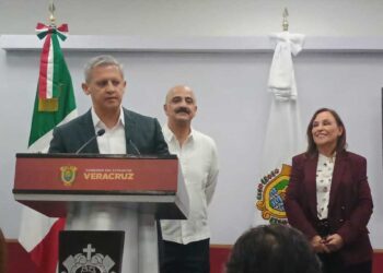 La gobernadora de Veracruz pide a candidatos «subirle de nivel a la política»