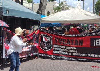 Maestros disidentes en paro en Yucatán. Falta de acuerdo con la autoridad estatal.