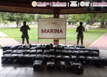 Marina asegura 1.28 toneladas de cocaína en costas de Michoacán