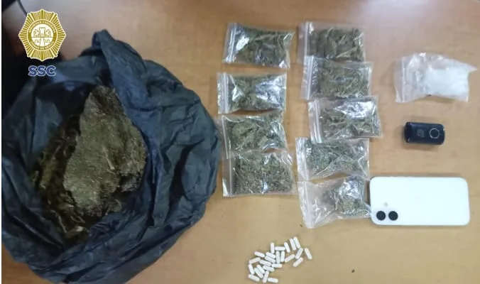 Narcomenudeo en motocicleta, en el Centro Histórico de la CDMX.